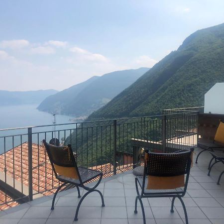 La Villetta In Residence Con Piscina E Vista Lago Parzanica Extérieur photo