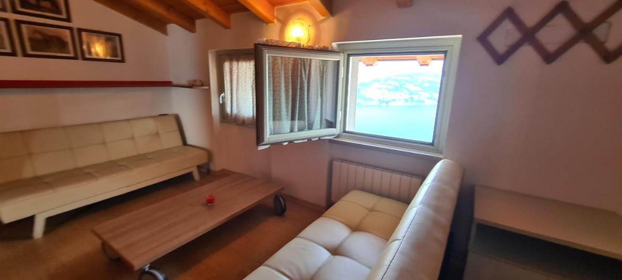 La Villetta In Residence Con Piscina E Vista Lago Parzanica Extérieur photo