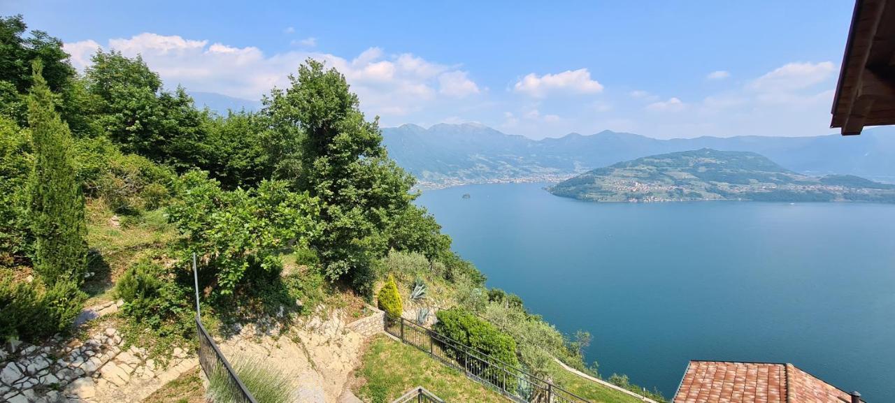 La Villetta In Residence Con Piscina E Vista Lago Parzanica Extérieur photo