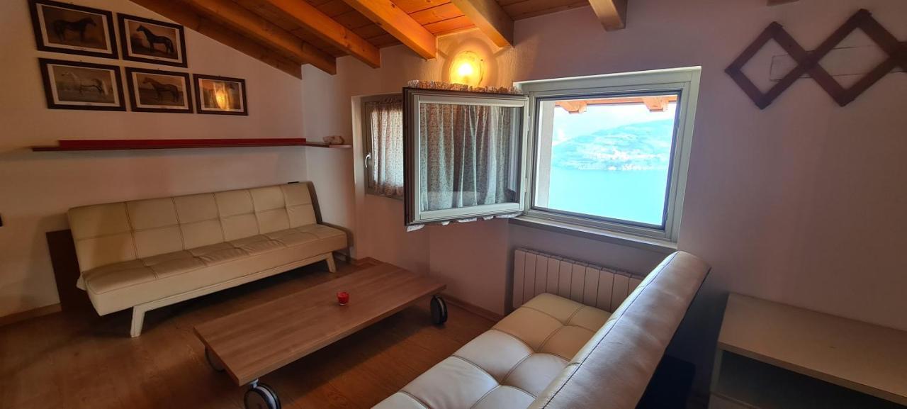 La Villetta In Residence Con Piscina E Vista Lago Parzanica Extérieur photo